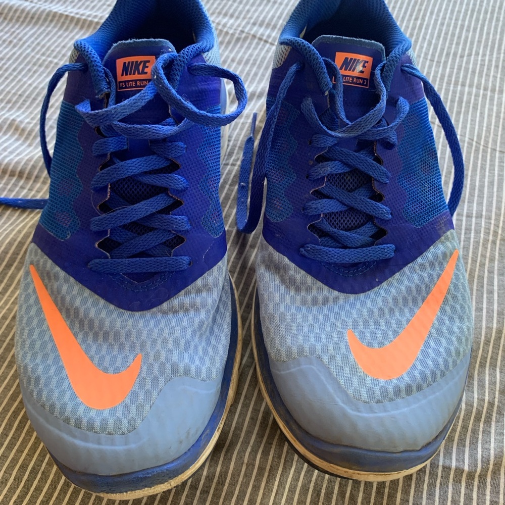Nike Blue and Coral Athletic Running Shoes